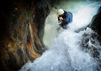 100-descentes-de-canyons-autour-de-grenoble-featured-image