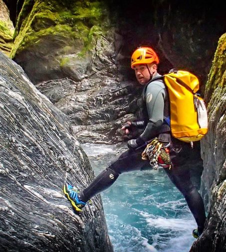 access-gear-mesh-expedition-bag-review-featured-image